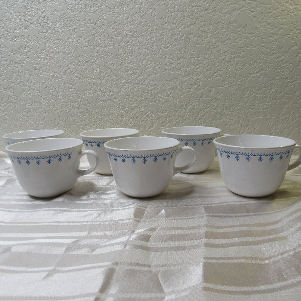 Corelle Snowflake Blue Coffee Tea Cups Blue & White  Vintage 1970s MCM USA